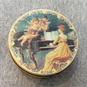 Vintage Cherub Design Round Coaster Tin with 5 Coasters